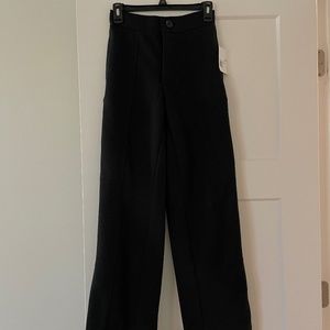 NWT Forever 21 Small Black Loose / Wide Leg Black Trouser with Seams High Waist